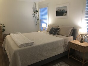 3 quartos, berço de viagem, Wi-Fi, roupa de cama