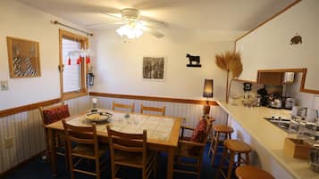 Condo (Ledgewood 17, Waterville Estates) | Exterior