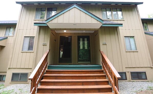 Condo (Windsor Hill K127, Waterville Valley) | Exterior