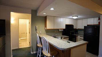 Condo (Deer Park 175A, North Woodstock) | Exterior