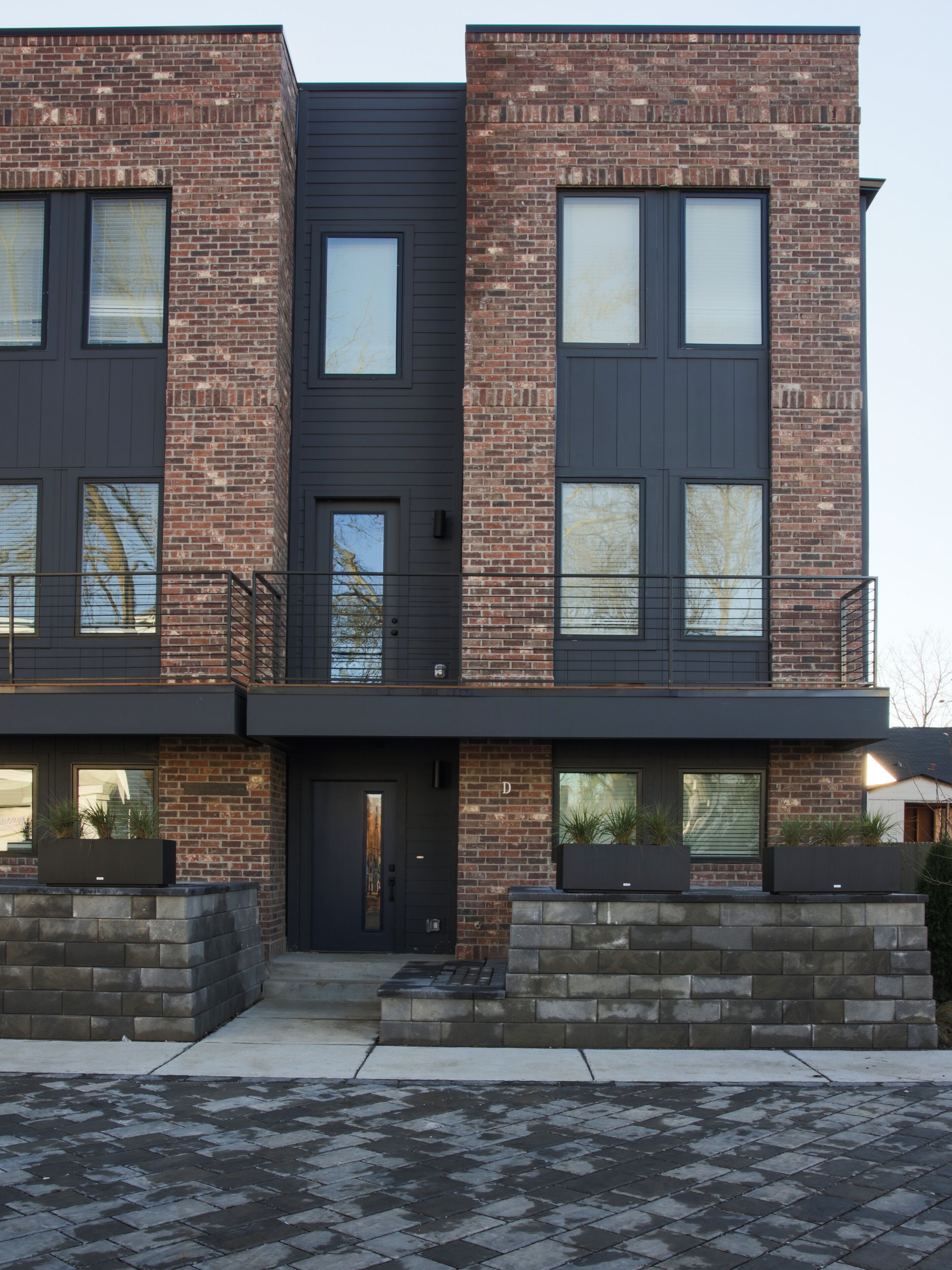 Iconic Nash Themed Boutique Stay! Rooftop Views! 4 bd 3.5 ba! Explore East Nash!