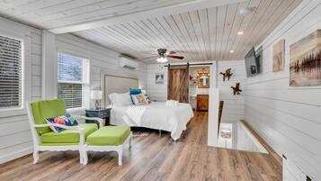 2 habitaciones, escritorio, tabla de planchar con plancha y wifi gratis