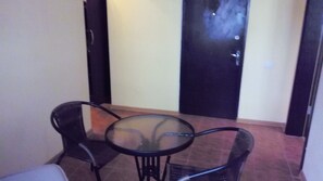 تناول الطعام