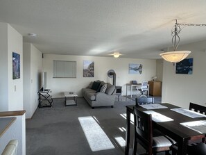 Smart-TV, Kamin, Computerbildschirme