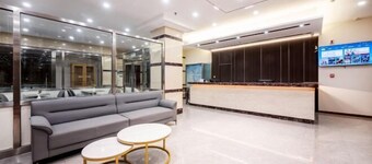 Paibai Yun Hotel (Dalian Xianglujiao Light Rail Station Branch)