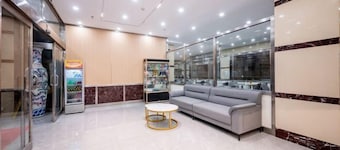 Paibai Yun Hotel (Dalian Xianglujiao Light Rail Station Branch)
