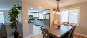 Hot Tub and Games! Family Friendly