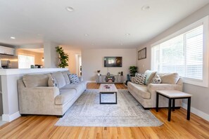 TV, fireplace, offices