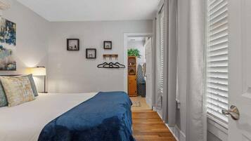 1 bedroom, iron/ironing board, travel cot, WiFi