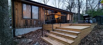 Cabin 85 - 2bd rooms w/ 2 lofty chic spaces