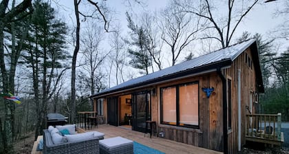 Cabin 85: 2 Bedrooms + 2 Lofts Perfect Retreat!