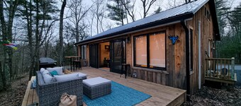 Cabin 85: 2 Bedrooms + 2 Lofts Perfect Retreat!