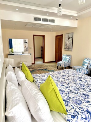 Room - Kilua Beach Resort (Mombasa)