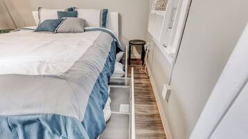 Desk, free WiFi, bed sheets