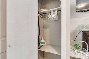 Interior - Downtown Olde Town Arvada- Across from light rail (Arvada)