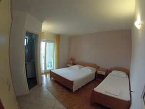 Free WiFi, bed sheets - Studio apartment in Duće with Seaview, Terrace, Air condition, WIFI (5062-3) (Duce)
