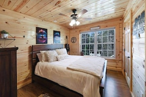 3 chambres, matelas mémoire de forme, fer et planche à repasser