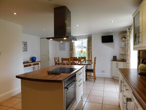 Mikrowelle, Geschirrspüler