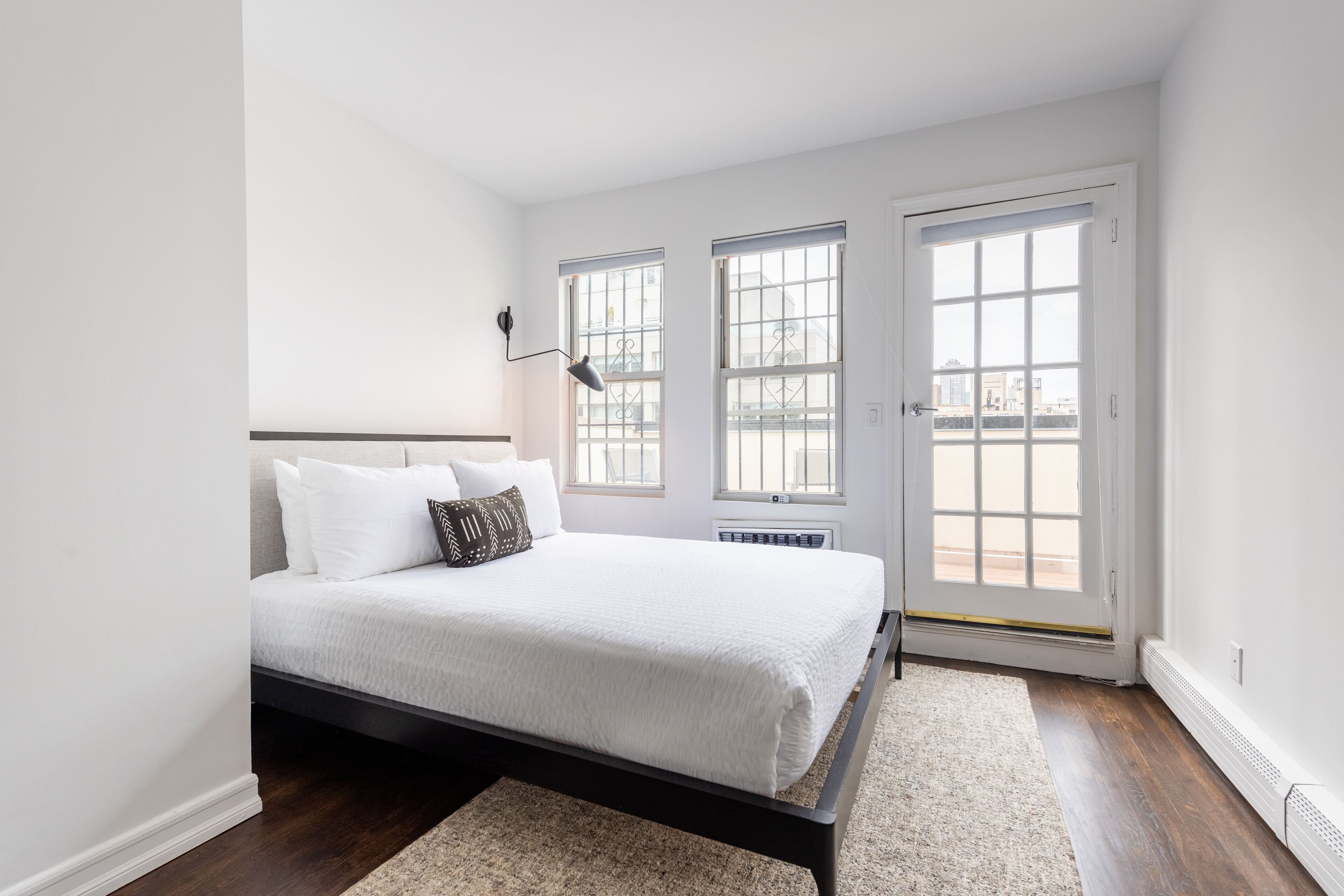 2 bedrooms, iron/ironing board, free WiFi