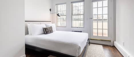 2 bedrooms, iron/ironing board, free WiFi
