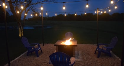 Luxury Ranch living, 10 min to Kyle Field