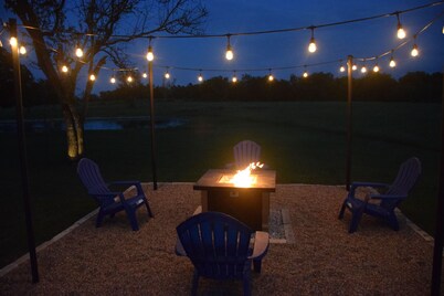 Luxury Ranch living, 10 min to Kyle Field