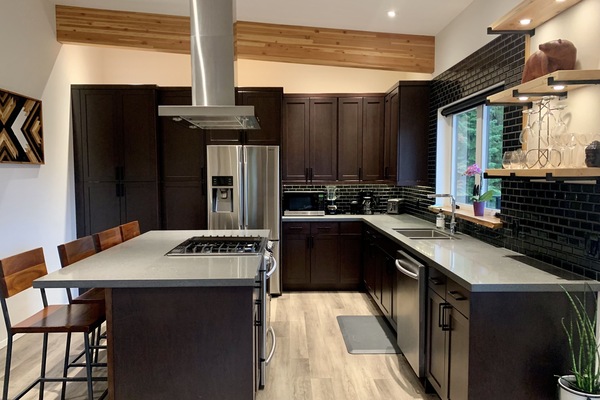 Refrigerador, microondas, horno, placa de cocina