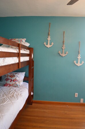3 habitaciones, tabla de planchar con plancha y wifi gratis 