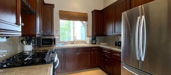 Serene Guest House on Avocado Grove and Vineyard