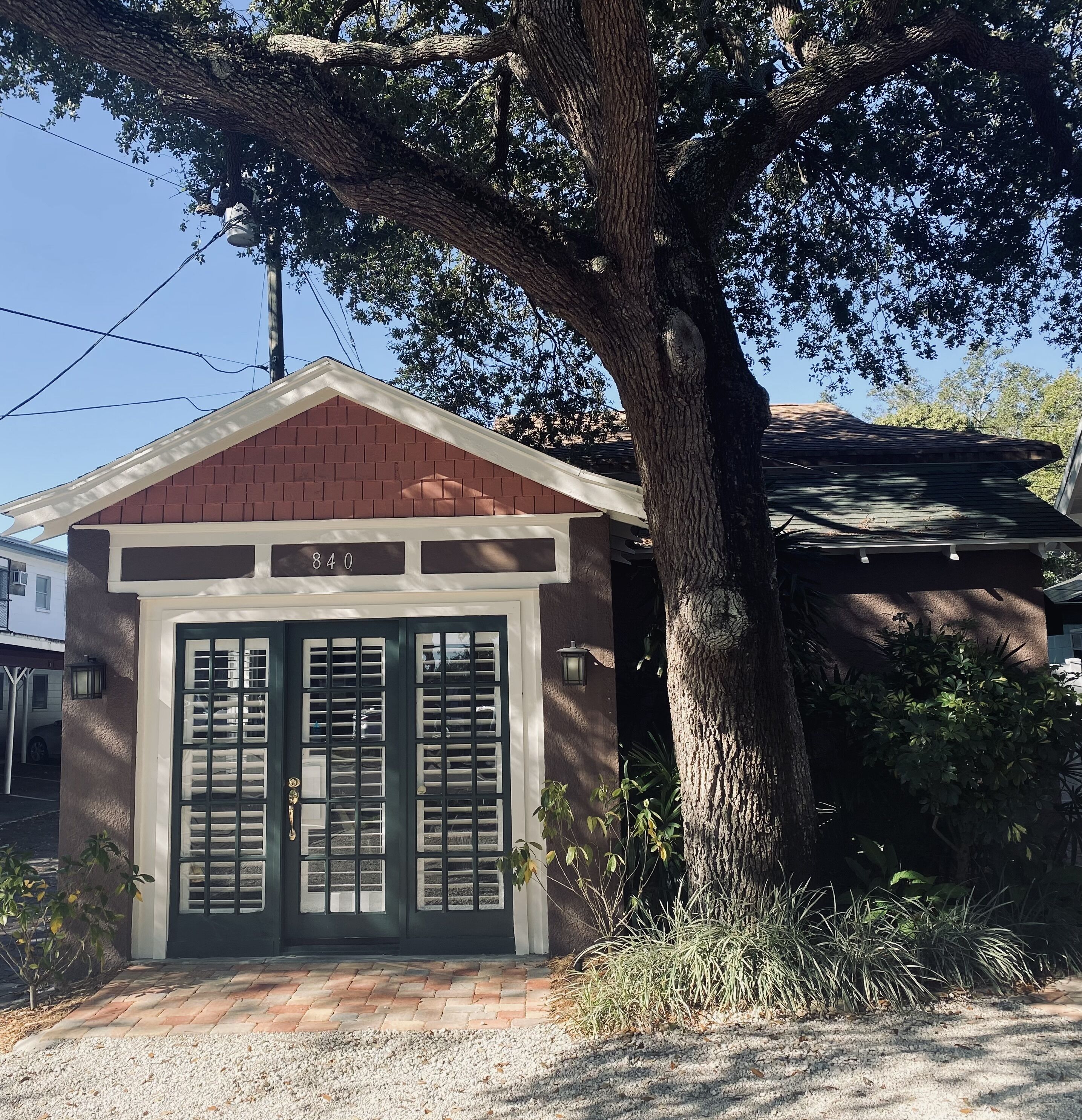 Best location in St. Pete on lively Beach Dr.  Superb alternative to a hotel!