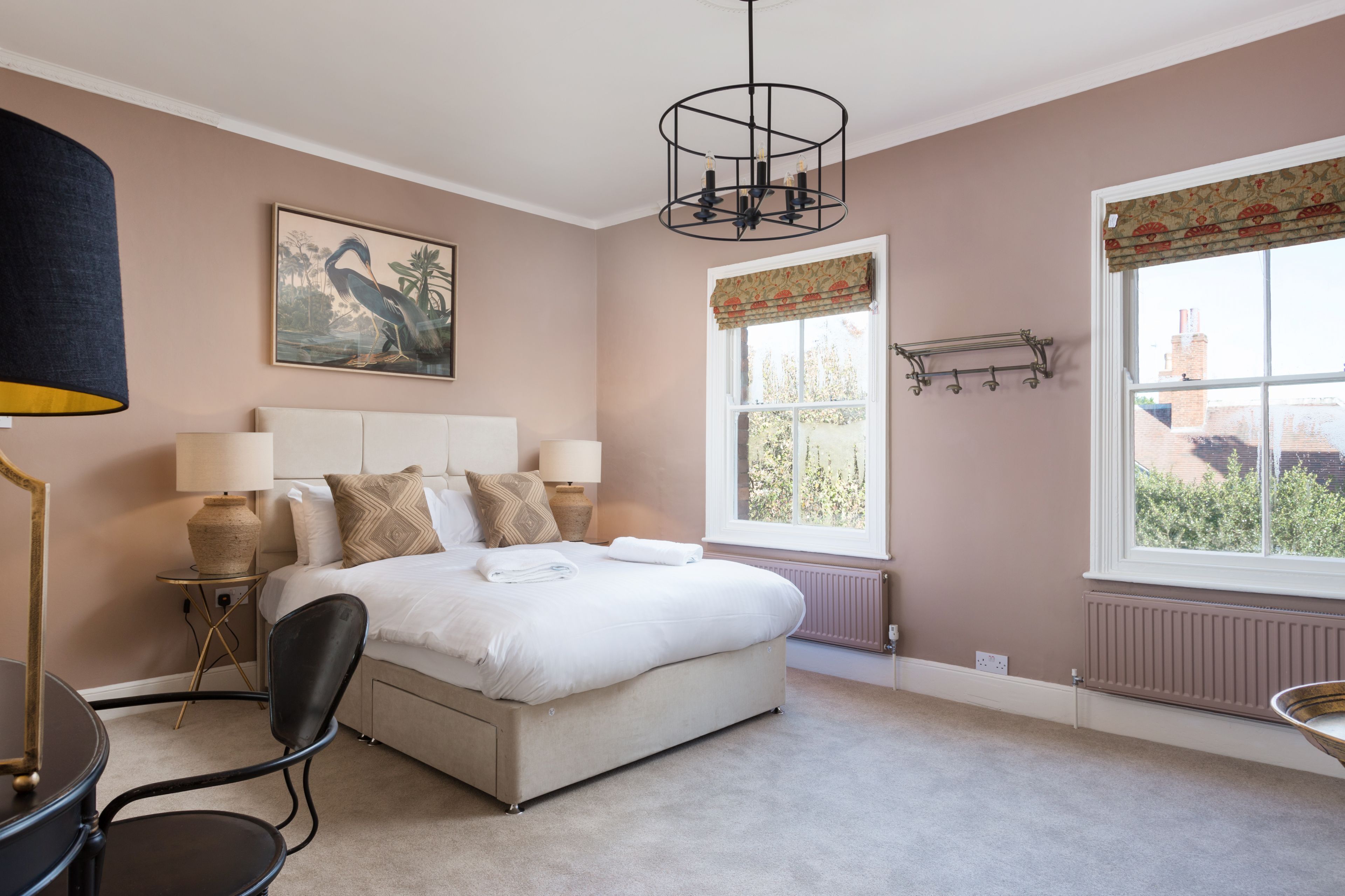 3 chambres, fer et planche à repasser, Wi-Fi gratuit, draps fournis