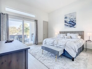 10 bedrooms, desk, iron/ironing board, travel crib - Super Fun House with Amazing Views (Kissimmee)