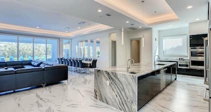 Super Fun House with Amazing Views