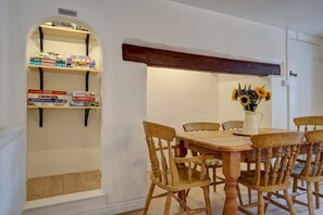 Dining - Brig Cottage | East Ruston Cottages. Scratby, Norfolk (Great Yarmouth)