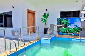 Indoor pool, outdoor pool