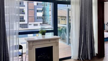 Smart-TV, Kamin, Videospiele, Computerbildschirme