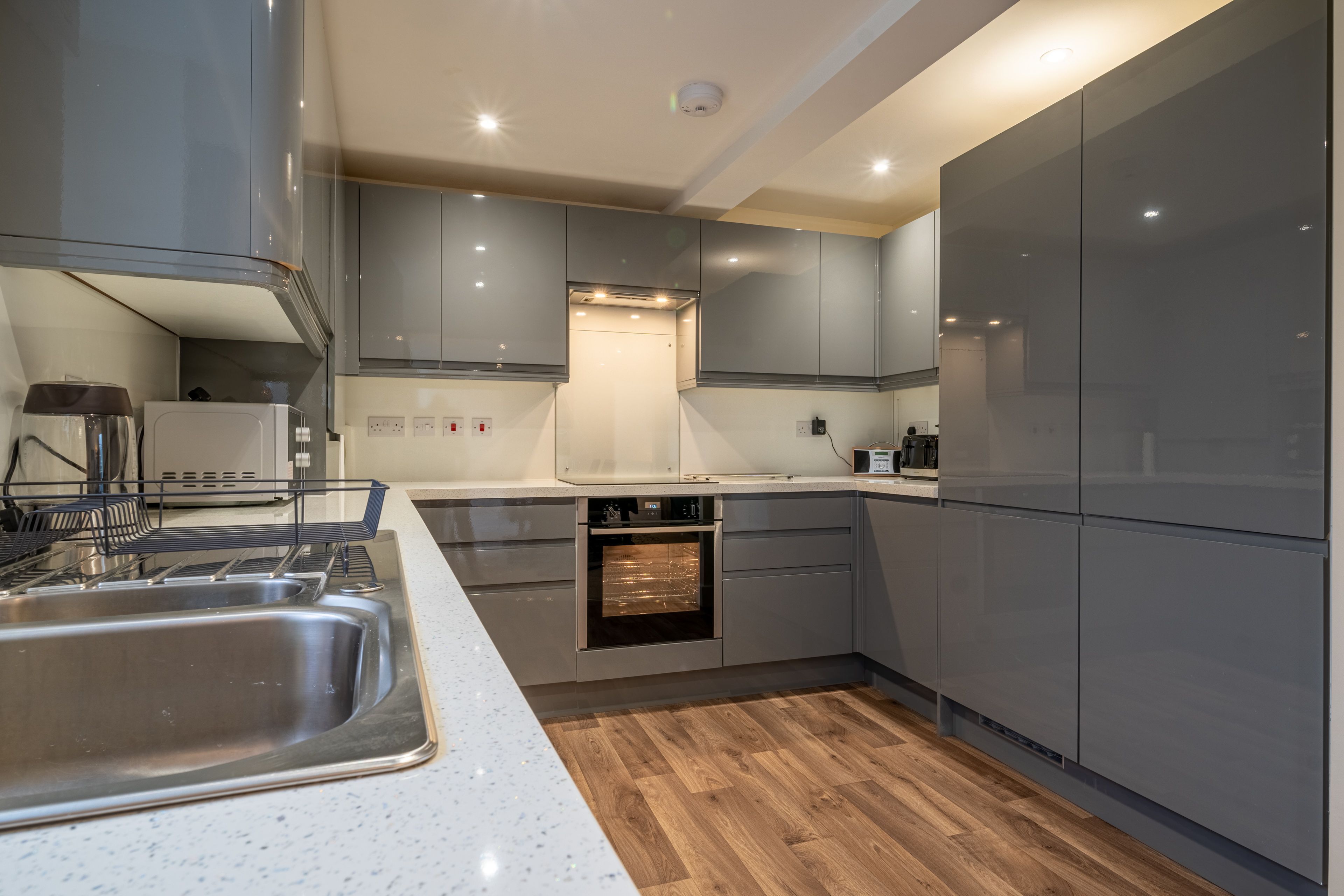 Fridge, microwave, oven, dishwasher