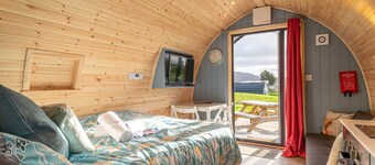 Hen House - Family-friendly glamping pod on a working farm