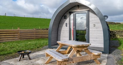 Hen House - Family-friendly glamping pod on a working farm