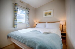 3 chambres, accès à Internet, literie fournie
