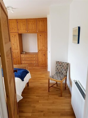3 dormitorios, Internet, ropa de cama