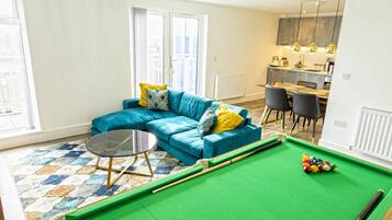 Smart-TV, videospill, bøker og musikkbibliotek