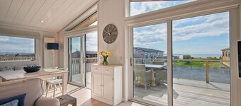 Bluebell Lodge -  a lodge that sleeps 6 guests  in 3 bedrooms