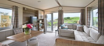 Pebbles -  a static caravan that sleeps 6 guests  in 3 bedrooms