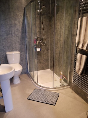 Shower, towels