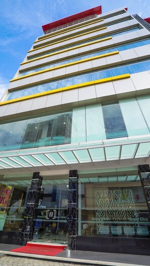 Exterior - OYO 1301 Hotel Grand Citra (Makassar)