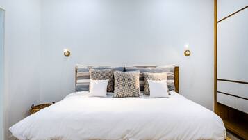 3 bedrooms, desk, free WiFi