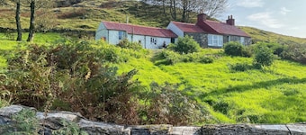The Drovers Cabin -  a chalet that sleeps 4 guests  in 2 bedrooms