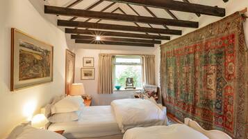 6 makuuhuonetta, Wi-Fi, vuodevaatteet