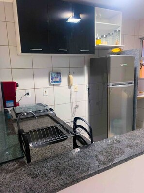 Geladeira, fogão, cooktop, liquidificador